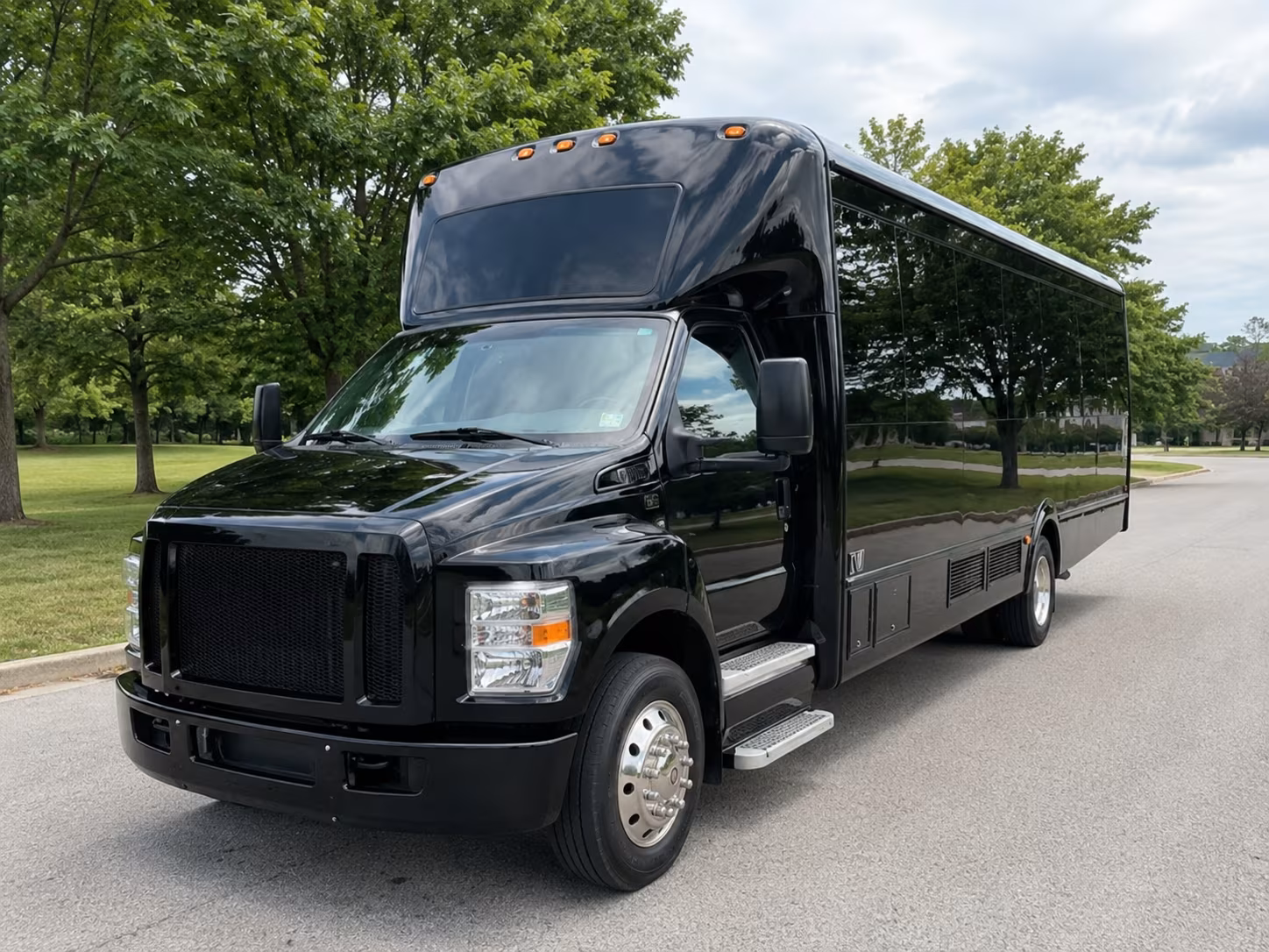 Alameda Homecoming & Prom Party Bus Rentals